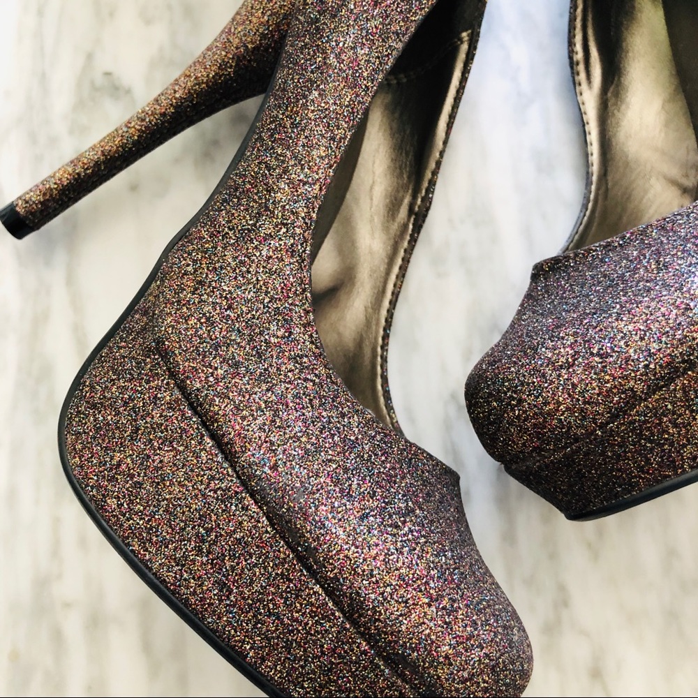 Call It Spring Multicolor Glitter Platform Pump - Picture 2 of 8